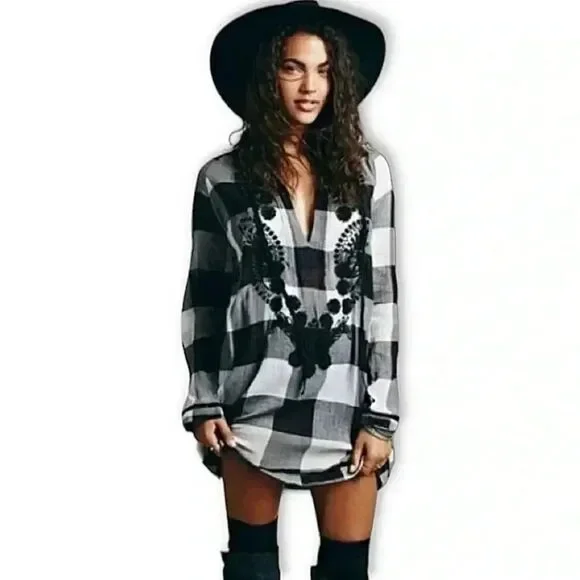 Free People Embroidered & Beaded Buffalo Plaid Gauze
Long Sleeve Tunic Top Sz S - Picture 4 of 13